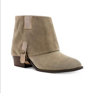 Olivia Miller Cypress Women's Ankle Boots